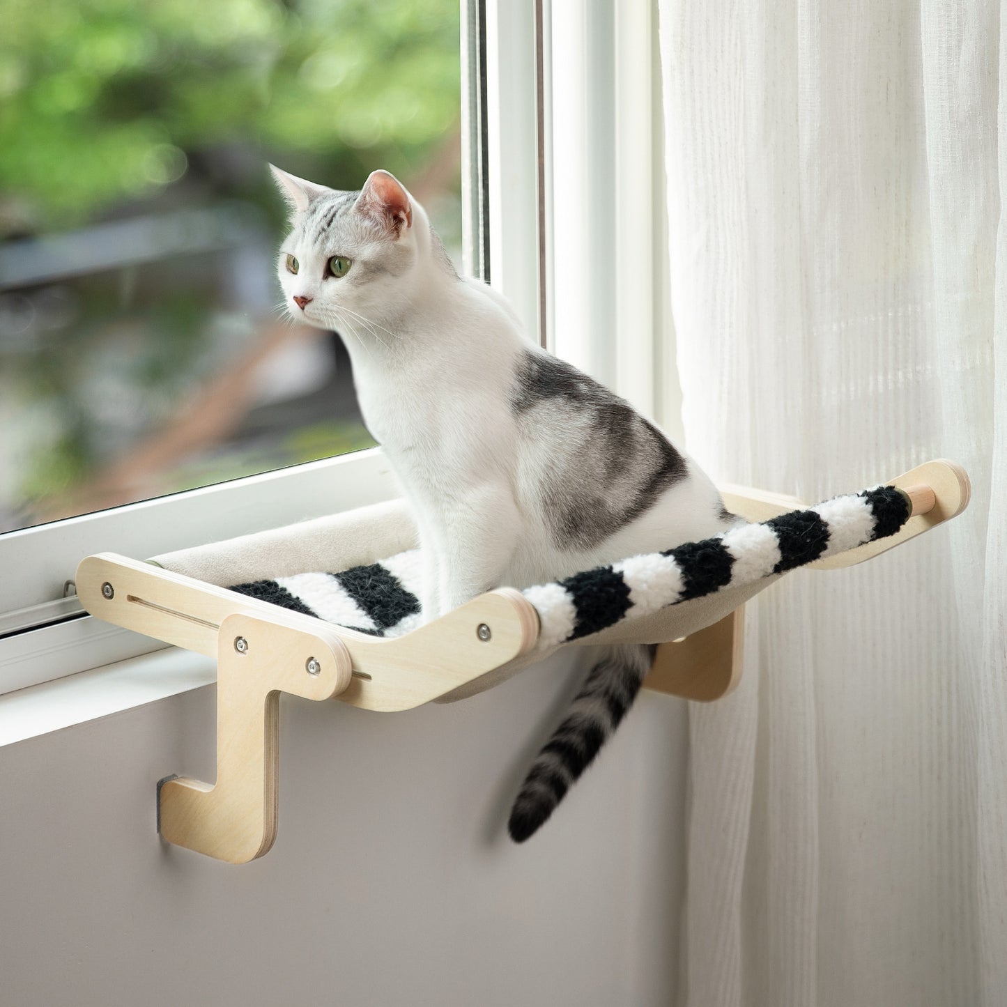 Winter Season Cat Window Perch with Washable Warm Fabric